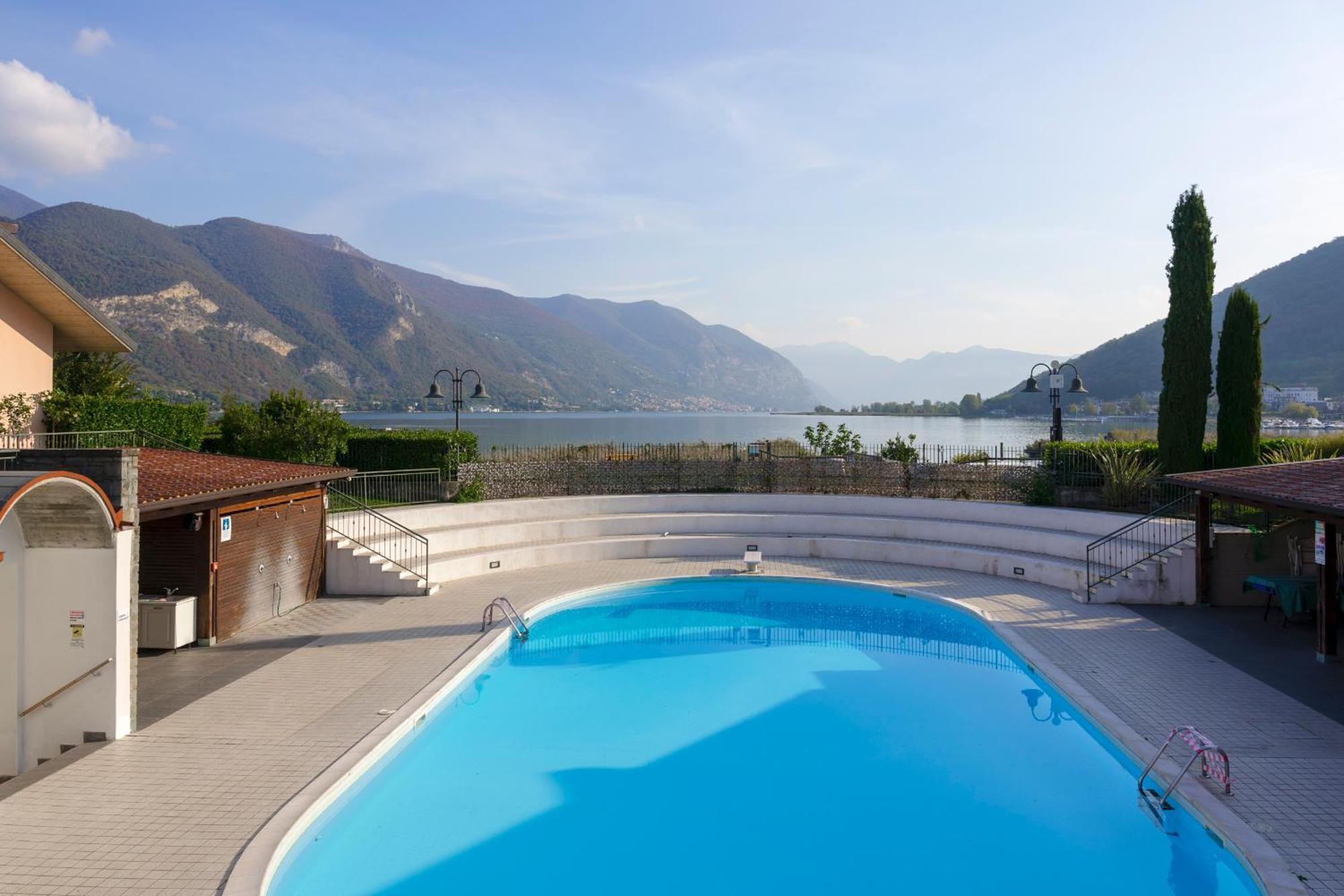 Quarzo Blu Apartment Paratico Exterior photo